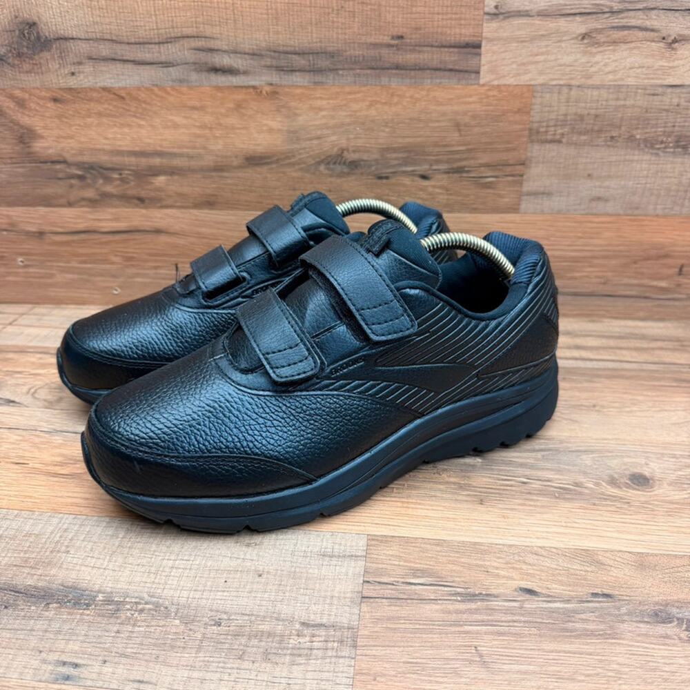 Brooks Addiction men size 9 4E sneakers Walker V-Strap 2  Black shoes